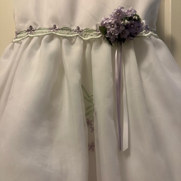 White Dress - Picture 4 of 5